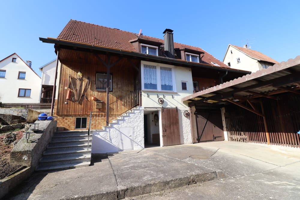 Haus- u. Kellerzugang