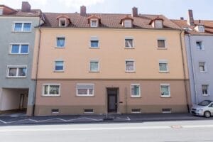 Straßenansicht Wohnhaus