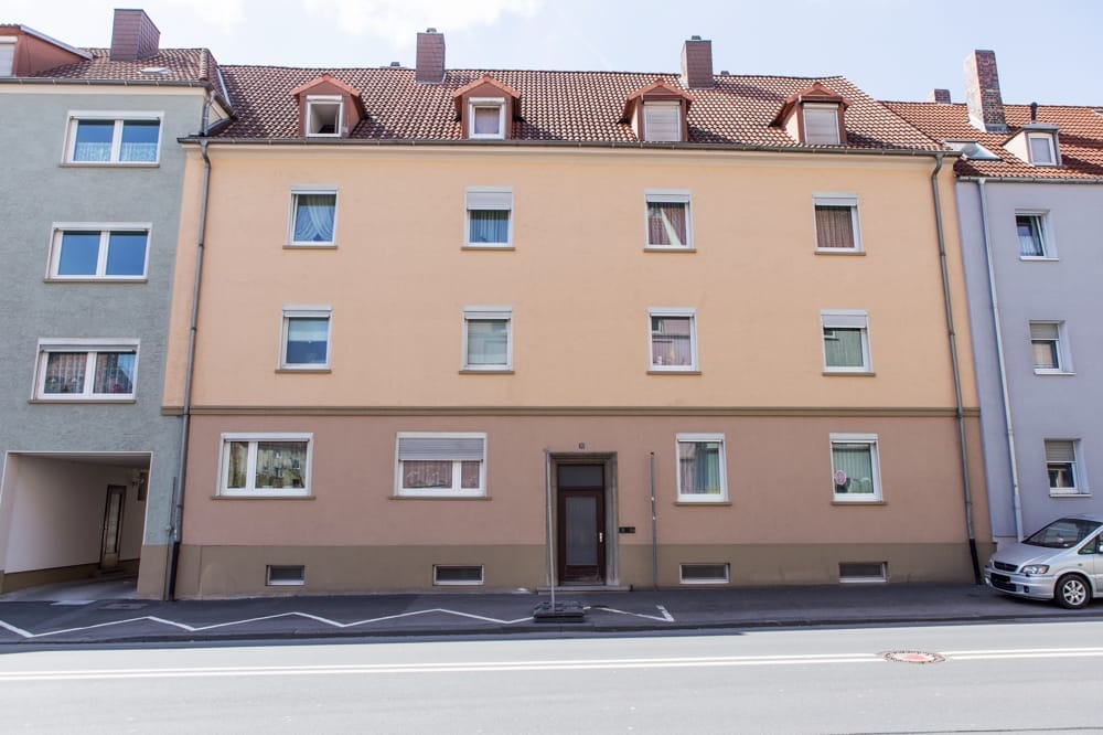 Straßenansicht Wohnhaus