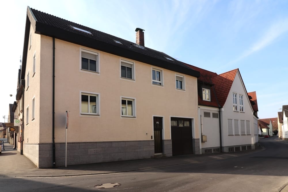 Wohnhaus, Ecke Hauptstr. & Brunnenstr.