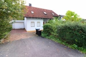 Garagenzufahrt (altes Bild)