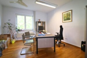 Bürozimmer 1