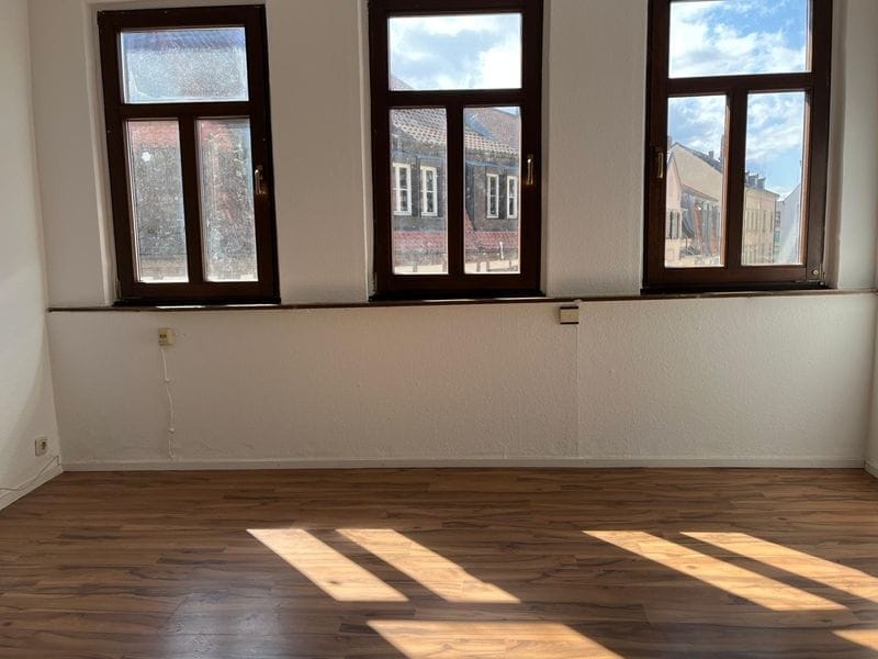 Krumme Gasse 2. OG+DG Zimmer 2